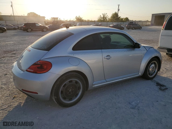 2012 Volkswagen Beetle 2.5L with VIN 3VWJX7ATXCM613081, listed as a Copart auction lot 76062924 with 107,442 mi miles and Clean Title. Bid and sale history available at carsss.com. Image 3.