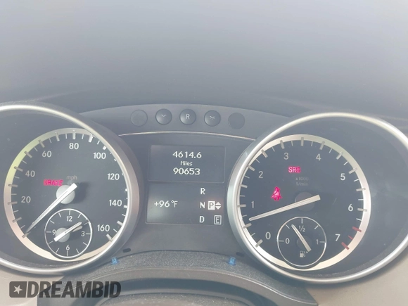 2011 Mercedes-Benz R 350 z VIN 4JGCB6FEXBA113685, wystawiony jako IAAI lot #42437813 z przebiegiem 90 653 mil mil oraz . Historia ofert i sprzedaży dostępna na DreamBid. Obrazek 7.