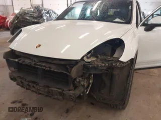 2016 Porsche Cayenne with VIN WP1AA2A26GLA10357, listed as a IAAI auction lot 41370956 with 96,026 mi miles. Bid and sale history available at carsss.com. Image 18.