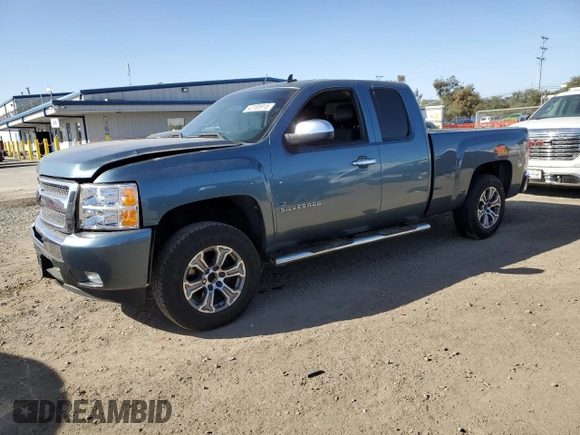 2010 Chevrolet Silverado 1500 LT with VIN 1GCSCSE04AZ142806, listed as a Copart auction lot 42185915 with 171,300 mi miles and Salvage Title. Bid and sale history available at DreamBid. Image 1.