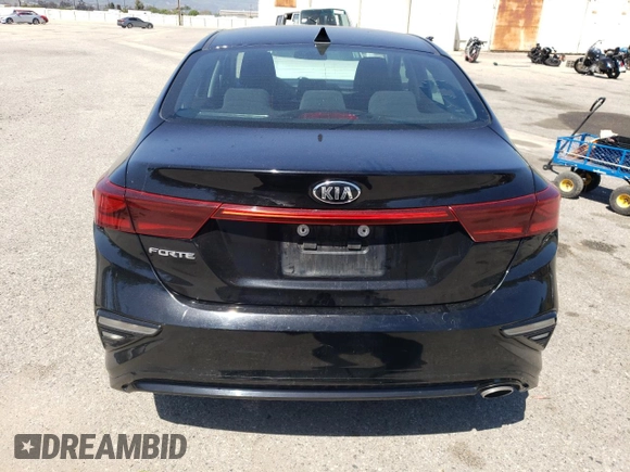 2021 Kia Forte LXS z VIN 3KPF24AD8ME306390, wystawiony jako Copart lot #56256895 z przebiegiem 78 456 mil mil oraz Szkoda całkowita • Salvage title. Historia ofert i sprzedaży dostępna na DreamBid. Obrazek 6.