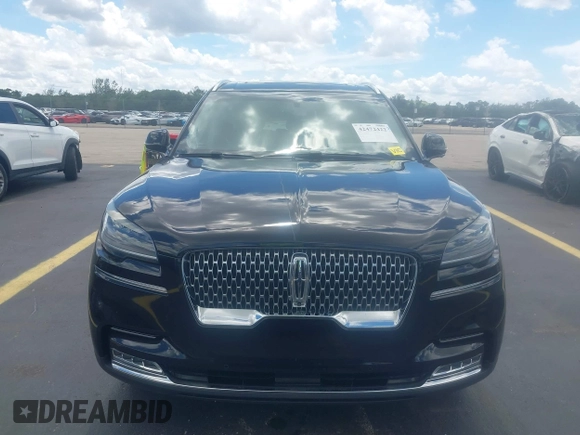 2021 Lincoln Aviator Reserve with VIN 5LM5J7WC0MGL12385, listed as a IAAI auction lot 42472422 with 20,404 mi miles and . Bid and sale history available at DreamBid. Image 12.