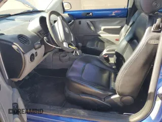 2004 Volkswagen New Beetle Coupe GLS with VIN 3VWCR31C94M419400, listed as a Copart auction lot 81770214 with 161,936 mi miles and Salvage Title. Bid and sale history available at carsss.com. Image 7.