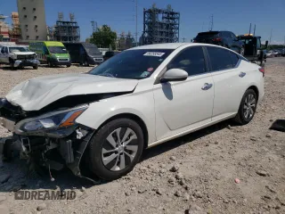 2020 Nissan Altima S z VIN 1N4BL4BV6LC266518, wystawiony jako Copart lot #56258345 z przebiegiem 68 122 mil mil oraz Szkoda całkowita • Salvage title. Historia ofert i sprzedaży dostępna na DreamBid. Obrazek 1.