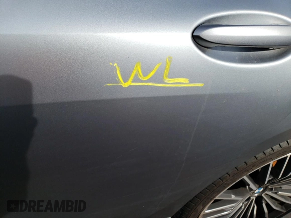 2022 BMW 8 Series 840i z VIN WBAGV2C03NCH48934, wystawiony jako Copart lot #62350752 z przebiegiem Nie podano mil oraz . Historia ofert i sprzedaży dostępna na DreamBid. Obrazek 9.