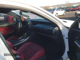 2017 Lexus IS 300 z VIN JTHCM1D29H5016424, wystawiony jako IAAI lot #41814902 z przebiegiem 72 447 mil mil oraz . Historia ofert i sprzedaży dostępna na DreamBid. Obrazek 5.