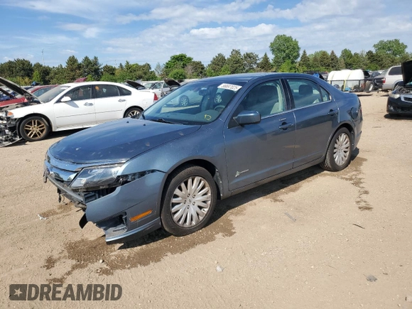 2012 Ford Fusion Hybrid z VIN 3FADP0L33CR288819, wystawiony jako Copart lot #56697025 z przebiegiem 65 486 mil mil oraz Szkoda całkowita • Salvage title. Historia ofert i sprzedaży dostępna na DreamBid. Obrazek 1.
