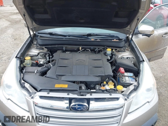 2014 Subaru Outback 3.6R Limited with VIN 4S4BRDNC3E2233693, listed as a IAAI auction lot 41875185 with 176,493 mi miles. Bid and sale history available at carsss.com. Image 10.