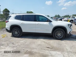 2025 GMC Acadia FWD Elevation z VIN 1GKENKRS2SJ161183, wystawiony jako IAAI lot #42344511 z przebiegiem 9075 mil mil oraz . Historia ofert i sprzedaży dostępna na DreamBid. Obrazek 12.