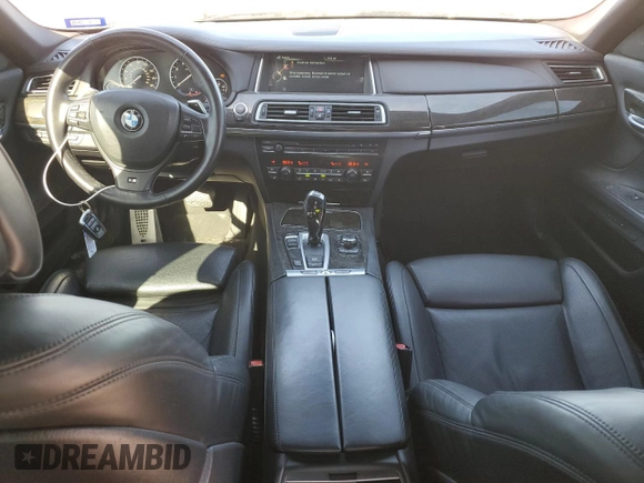 2013 BMW 7 Series 750i с VIN WBAYA8C54DC996698, выставлен на аукционе Copart как лот 53235915 с пробегом 116 247 миль миль и Списание • Salvage title. История ставок и продаж доступна на DreamBid. Изображение 8.
