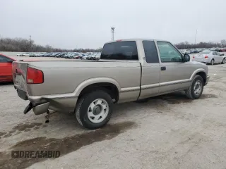1998 GMC Sonoma SLS with VIN 1GTCS19X0W8508394, listed as a Copart auction lot 41773775 with 156,773 mi miles and Salvage Title. Bid and sale history available at carsss.com. Image 3.