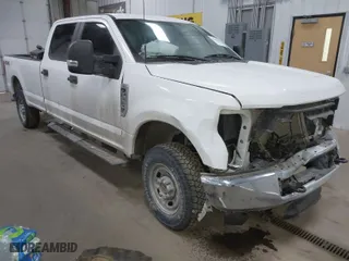 2022 Ford Super Duty F-250 SRW XL with VIN 1FT7W2B61NEE69151, listed as a IAAI auction lot 41552581 with 37,563 mi miles. Bid and sale history available at carsss.com. Image 1.