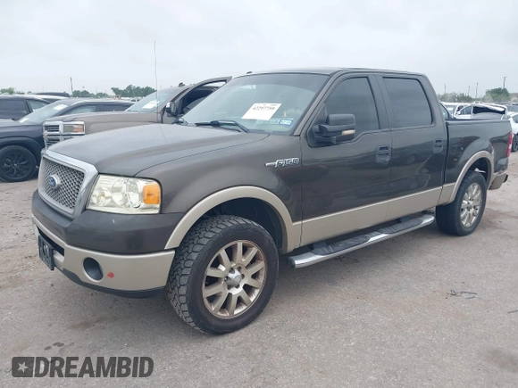 2008 Ford F-150 XLT z VIN 1FTPW12V98FA17013, wystawiony jako IAAI lot #42297759 z przebiegiem 149 487 mil mil oraz . Historia ofert i sprzedaży dostępna na DreamBid. Obrazek 2.
