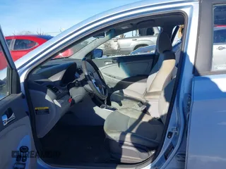 2012 Hyundai Accent SE with VIN KMHCU5AEXCU032097, listed as a IAAI auction lot 41143303 with 29,828 mi miles. Bid and sale history available at carsss.com. Image 5.
