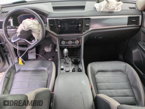 2021 Volkswagen Atlas SEL Premium R-Line with VIN 1V2FR2CAXMC504266, listed as a Copart auction lot 83376524 with 65,375 mi miles and Salvage title. Bid and sale history available at DreamBid. Image 8.
