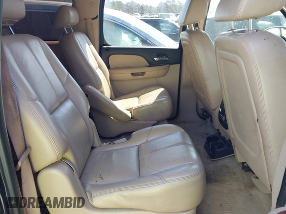 2007 Chevrolet Suburban LTZ with VIN 3GNFC16047G246612, listed as a IAAI auction lot 41802259 with Not Provided miles and . Bid and sale history available at DreamBid. Image 8.