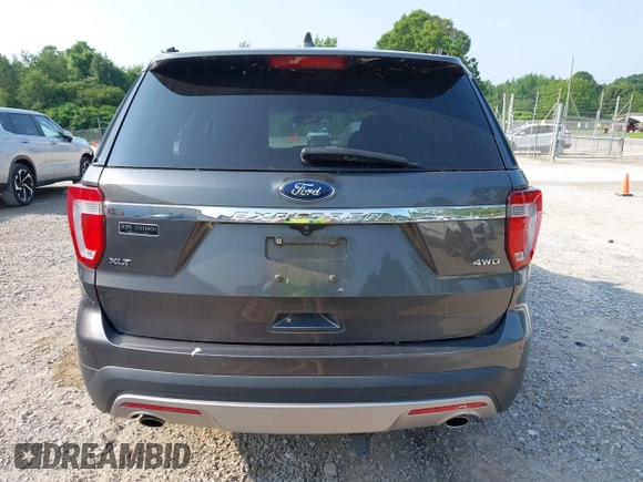 2017 Ford Explorer XLT z VIN 1FM5K8D82HGC79240, wystawiony jako IAAI lot #42402472 z przebiegiem 139 303 mil mil oraz . Historia ofert i sprzedaży dostępna na DreamBid. Obrazek 16.