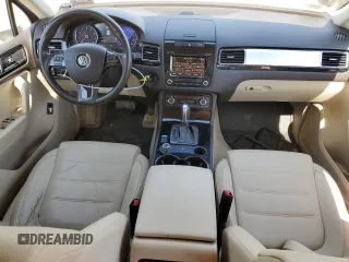 2012 Volkswagen Touareg Sport with VIN WVGEF9BP3CD011165, listed as a Copart auction lot 48913935 with 118,839 mi miles and Salvage Title. Bid and sale history available at DreamBid. Image 8.