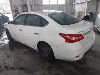 2017 Nissan Sentra S z VIN 3N1AB7AP3HY311106, wystawiony jako IAAI lot #41550991 z przebiegiem 220 986 mil mil oraz . Historia ofert i sprzedaży dostępna na DreamBid. Obrazek 3.