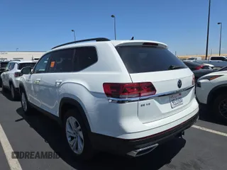 2023 Volkswagen Atlas SE z VIN 1V2HR2CA4PC526289, wystawiony jako IAAI lot #42734426 z przebiegiem 46 454 mil mil oraz . Historia ofert i sprzedaży dostępna na DreamBid. Obrazek 6.