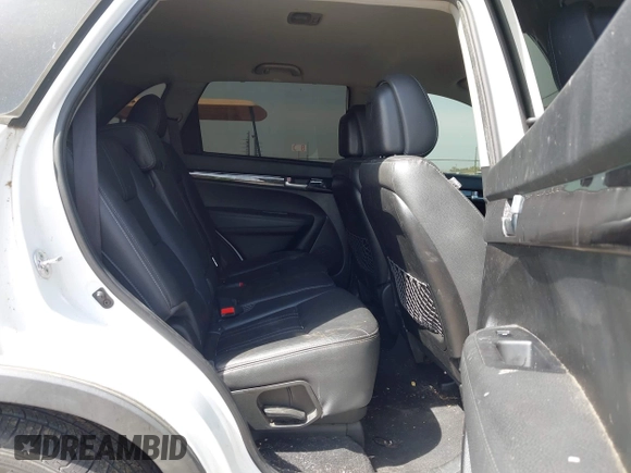 2014 Kia Sorento LX with VIN 5XYKT4A68EG481370, listed as a IAAI auction lot 42106272 with 181,482 mi miles and . Bid and sale history available at DreamBid. Image 8.