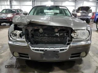 2008 Chrysler 300 with VIN 2C3LK33G98H128797, listed as a Copart auction lot 46421415 with 138,313 mi miles and Salvage title. Bid and sale history available at DreamBid. Image 5.