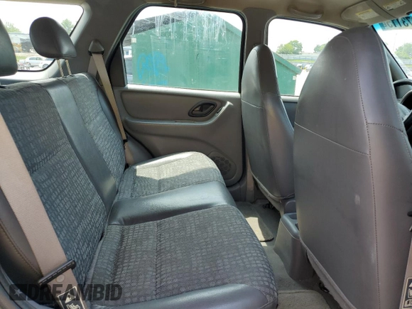 2001 Ford Escape XLS с VIN 1FMYU02161KA58399, выставлен на аукционе Copart как лот 58973115 с пробегом 221 560 миль миль и Списание • Salvage title. История ставок и продаж доступна на DreamBid. Изображение 11.