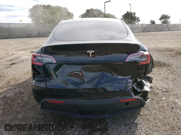 2021 Tesla Model Y Long Range with VIN 5YJYGAEE9MF137910, listed as a Copart auction lot 81921303 with 47,397 mi miles and Salvage Title. Bid and sale history available at DreamBid. Image 6.