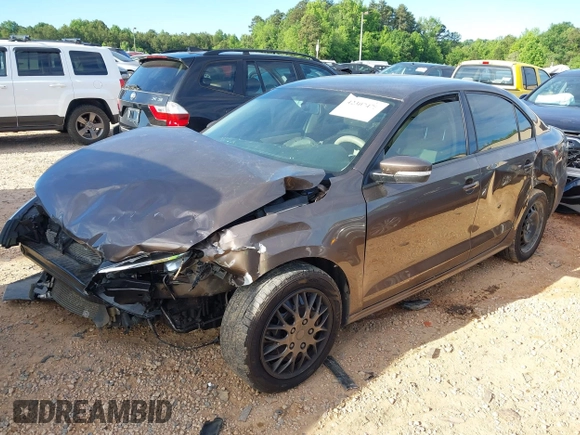 2011 Volkswagen Jetta SE z VIN 3VWDX7AJ0BM344471, wystawiony jako IAAI lot #42307475 z przebiegiem 217 998 mil mil oraz . Historia ofert i sprzedaży dostępna na DreamBid. Obrazek 2.