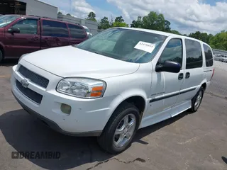 2008 Chevrolet Uplander LS Fleet z VIN 1GBDV13W98D115455, wystawiony jako IAAI lot #42470855 z przebiegiem 281 790 mil mil oraz . Historia ofert i sprzedaży dostępna na DreamBid. Obrazek 2.
