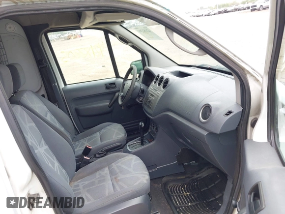 2010 Ford Transit Connect XL z VIN NM0LS7AN1AT017316, wystawiony jako IAAI lot #42182205 z przebiegiem 142 000 mil mil oraz . Historia ofert i sprzedaży dostępna na DreamBid. Obrazek 5.