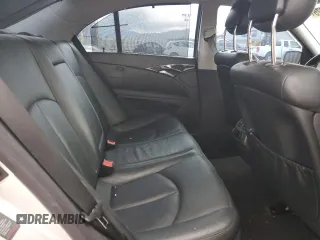 2005 Mercedes-Benz E 500 z VIN WDBUF83J85X167643, wystawiony jako Copart lot #58671375 z przebiegiem 195 835 mil mil oraz Nie do naprawy • Non repairable. Historia ofert i sprzedaży dostępna na DreamBid. Obrazek 10.