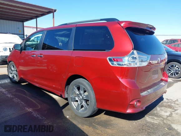 2018 Toyota Sienna SE with VIN 5TDXZ3DC4JS911408, listed as a IAAI auction lot 41393387 with 147,157 mi miles and . Bid and sale history available at DreamBid. Image 3.