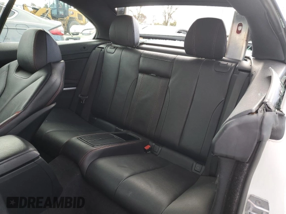 2019 BMW 4 Series 430i z VIN WBA4Z1C57KEE44423, wystawiony jako Copart lot #45216355 z przebiegiem 78 354 mil mil oraz Szkoda całkowita • Salvage title. Historia ofert i sprzedaży dostępna na DreamBid. Obrazek 10.