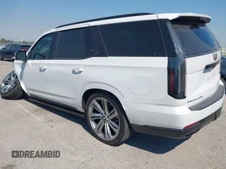 2025 Cadillac Escalade z VIN 1GYS9GRL7SR168408, wystawiony jako IAAI lot #41855623 z przebiegiem 1 744 mil mil oraz . Historia ofert i sprzedaży dostępna na DreamBid. Obrazek 3.