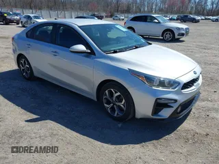 2020 Kia Forte LXS z VIN 3KPF24ADXLE223235, wystawiony jako IAAI lot #41897137 z przebiegiem 24 789 mil mil oraz . Historia ofert i sprzedaży dostępna na DreamBid. Obrazek 1.