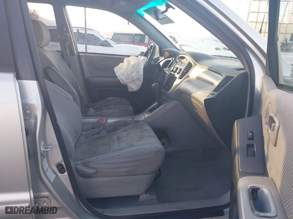 2004 Toyota Highlander with VIN JTEEP21A940038008, listed as a IAAI auction lot 41730423 with 263,222 mi miles. Bid and sale history available at carsss.com. Image 5.