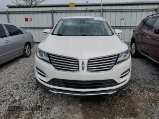 2018 Lincoln MKC Reserve with VIN 5LMCJ3D9XJUL04332, listed as a Copart auction lot 53707275 with 117,734 mi miles and Salvage title. Bid and sale history available at DreamBid. Image 5.