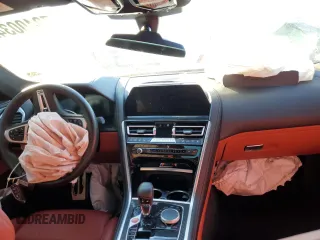 2020 BMW M8 Competition z VIN WBSGV0C05LCE73273, wystawiony jako Copart lot #70400342 z przebiegiem Nie podano mil oraz . Historia ofert i sprzedaży dostępna na DreamBid. Obrazek 8.