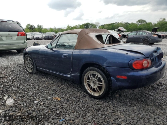 2003 Mazda MX-5 Miata Cloth with VIN JM1NB353230312023, listed as a Copart auction lot 53968875 with 174,252 mi miles and Salvage title. Bid and sale history available at DreamBid. Image 2.