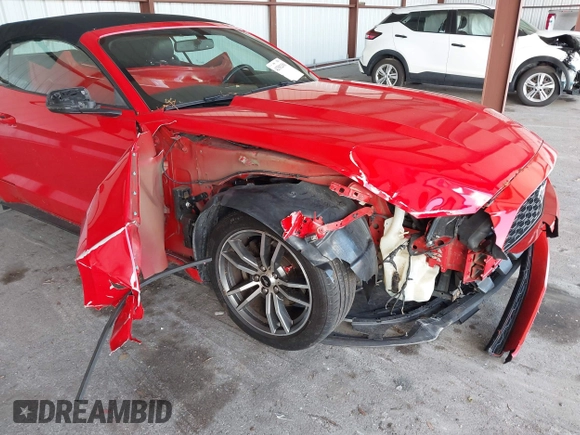 2016 Ford Mustang EcoBoost Premium z VIN 1FATP8UH5G5247265, wystawiony jako IAAI lot #42502161 z przebiegiem 116 460 mil mil oraz . Historia ofert i sprzedaży dostępna na DreamBid. Obrazek 6.