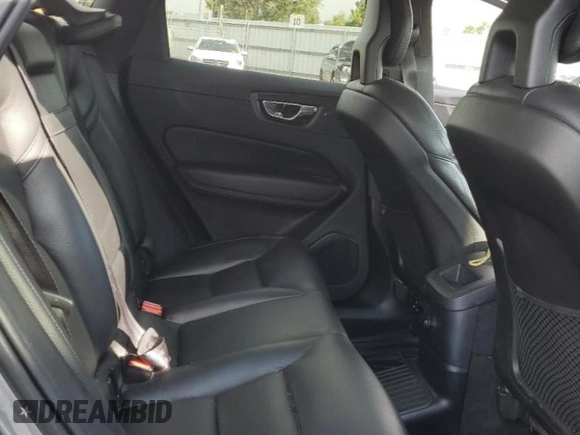 2018 Volvo XC60 Inscription with VIN LYVBR0DL9JB121990, listed as a Copart auction lot 53413314 with 85,843 mi miles. Bid and sale history available at carsss.com. Image 10.