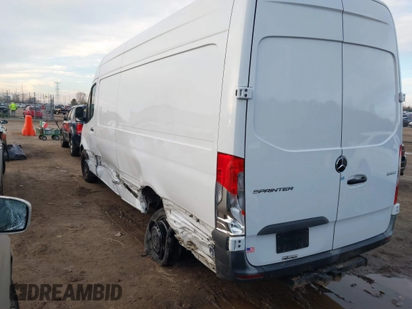 2023 Mercedes-Benz Sprinter Cargo with VIN W1Y4NCHY6PT120839, listed as a IAAI auction lot 40963564 with 128,639 mi miles. Bid and sale history available at carsss.com. Image 3.