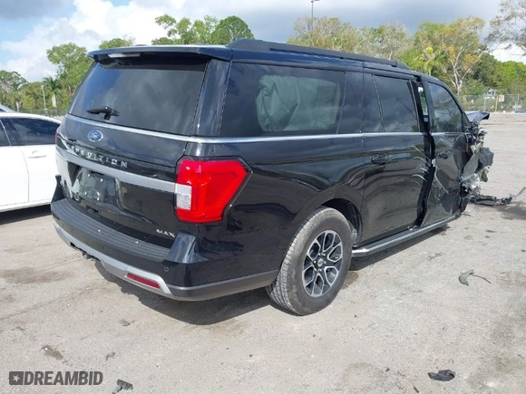 2023 Ford Expedition Max XLT with VIN 1FMJK1H89PEA28645, listed as a IAAI auction lot 41579598 with 1 mi miles. Bid and sale history available at carsss.com. Image 4.