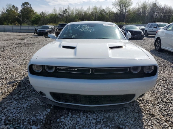 2020 Dodge Challenger SXT with VIN 2C3CDZAGXLH227654, listed as a Copart auction lot 50914655 with 95,057 mi miles and Salvage Title. Bid and sale history available at DreamBid. Image 5.