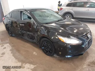 2017 Nissan Altima 2.5 SR with VIN 1N4AL3AP8HC243368, listed as a IAAI auction lot 41658246 with 132,481 mi miles. Bid and sale history available at carsss.com. Image 1.