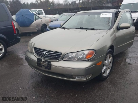 2002 Infiniti I35 Luxury with VIN JNKDA31A32T018726, listed as a IAAI auction lot 41784774 with 139,008 mi miles. Bid and sale history available at carsss.com. Image 6.