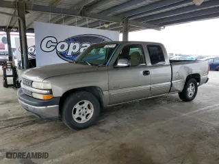 1999 Chevrolet Silverado 1500 LS with VIN 2GCEC19T3X1161568, listed as a Copart auction lot 53335945 with 290,601 mi miles and Clean Title. Bid and sale history available at carsss.com. Image 1.