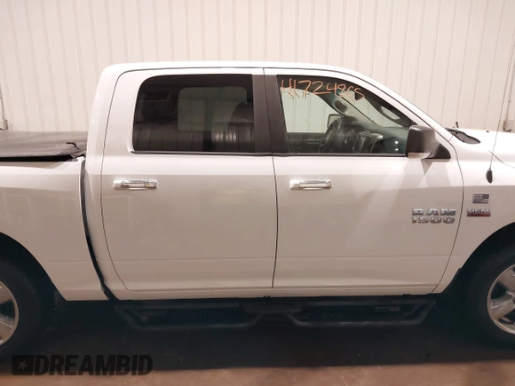 2015 Ram 1500 Big Horn z VIN 1C6RR7LT3FS519298, wystawiony jako IAAI lot #41724865 z przebiegiem 123 385 mil mil oraz . Historia ofert i sprzedaży dostępna na DreamBid. Obrazek 14.