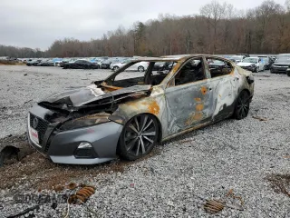 2020 Nissan Altima SR with VIN 1N4AL4CV7LC114144, listed as a Copart auction lot 46984015 with Not Provided miles and Salvage Title. Bid and sale history available at carsss.com. Image 1.